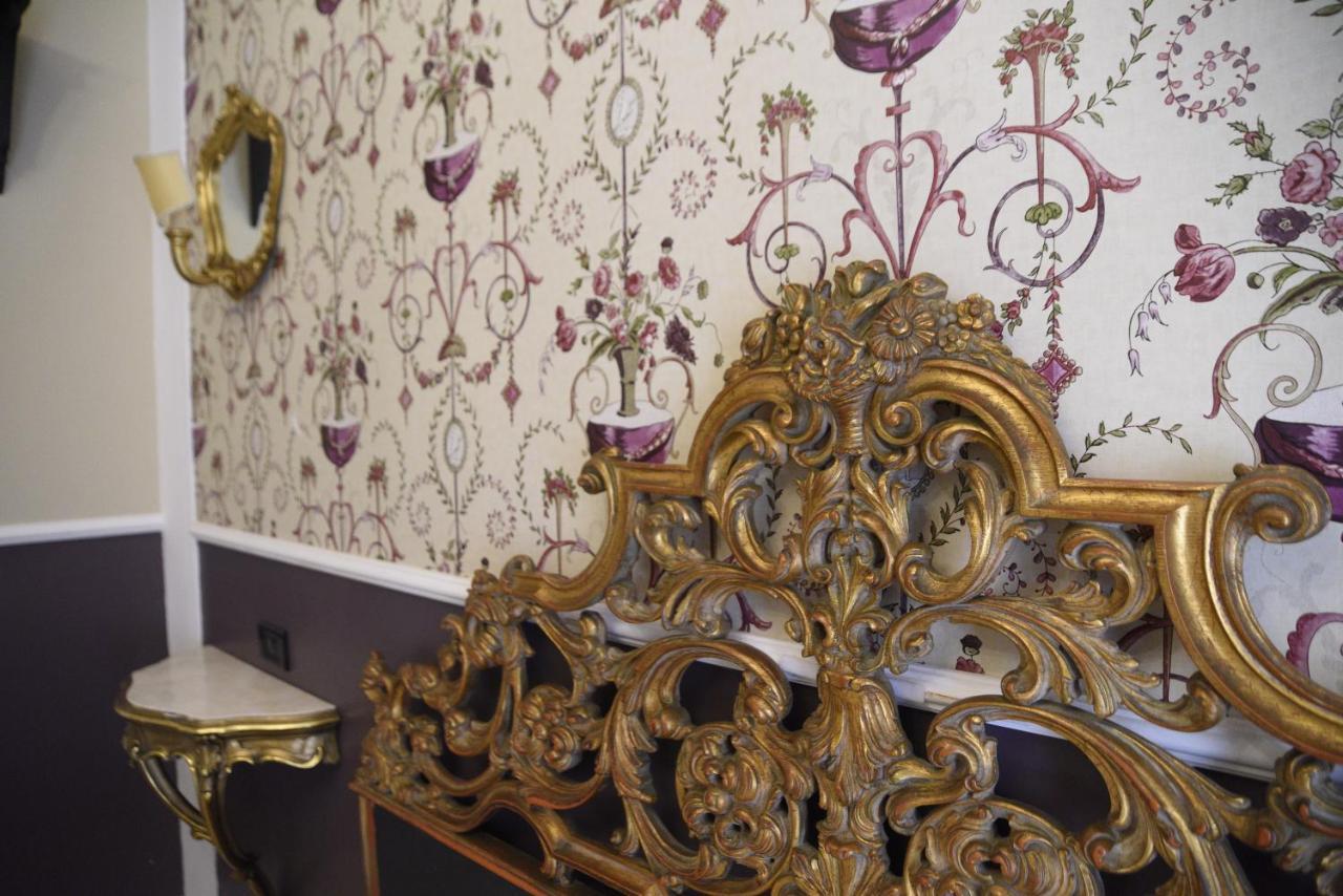 カターニア Barocco Al Centro Bed & Breakfast エクステリア 写真